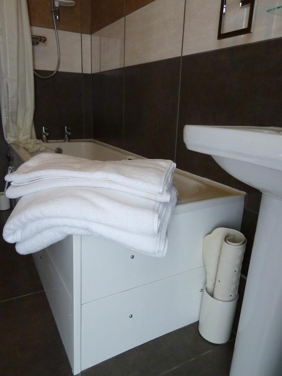 The Beachfield Guest Accommodation Penzance Room photo